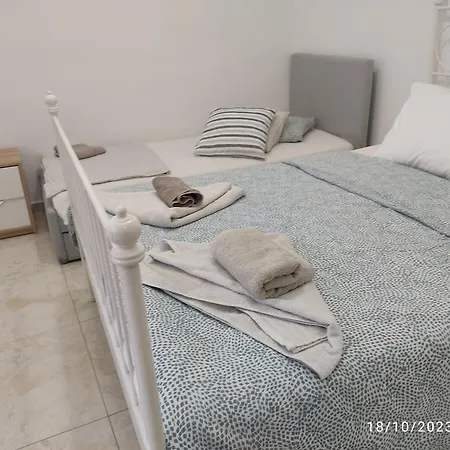 Budget Seaview For 5 شقة *