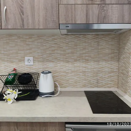 Budget Seaview For 5 شقة Peraía